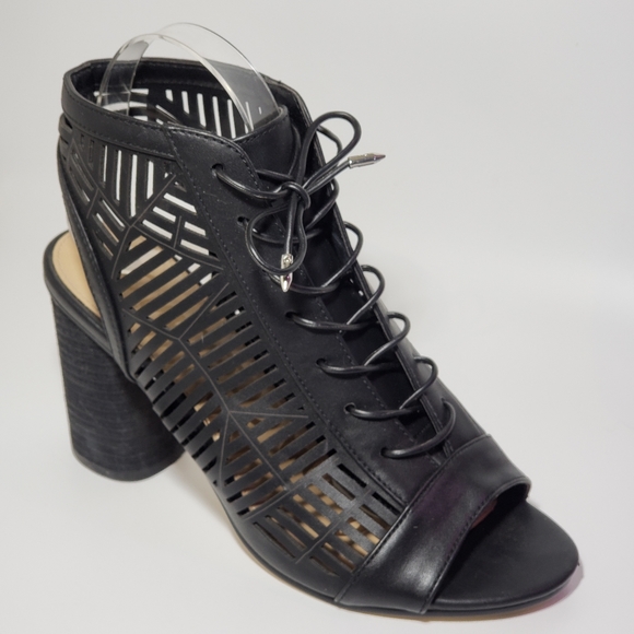 Sam Edelman Womens Rocco Booties Black Peep Toe Stacked Heel Lace Up Cutout 8.5M - Picture 1 of 13